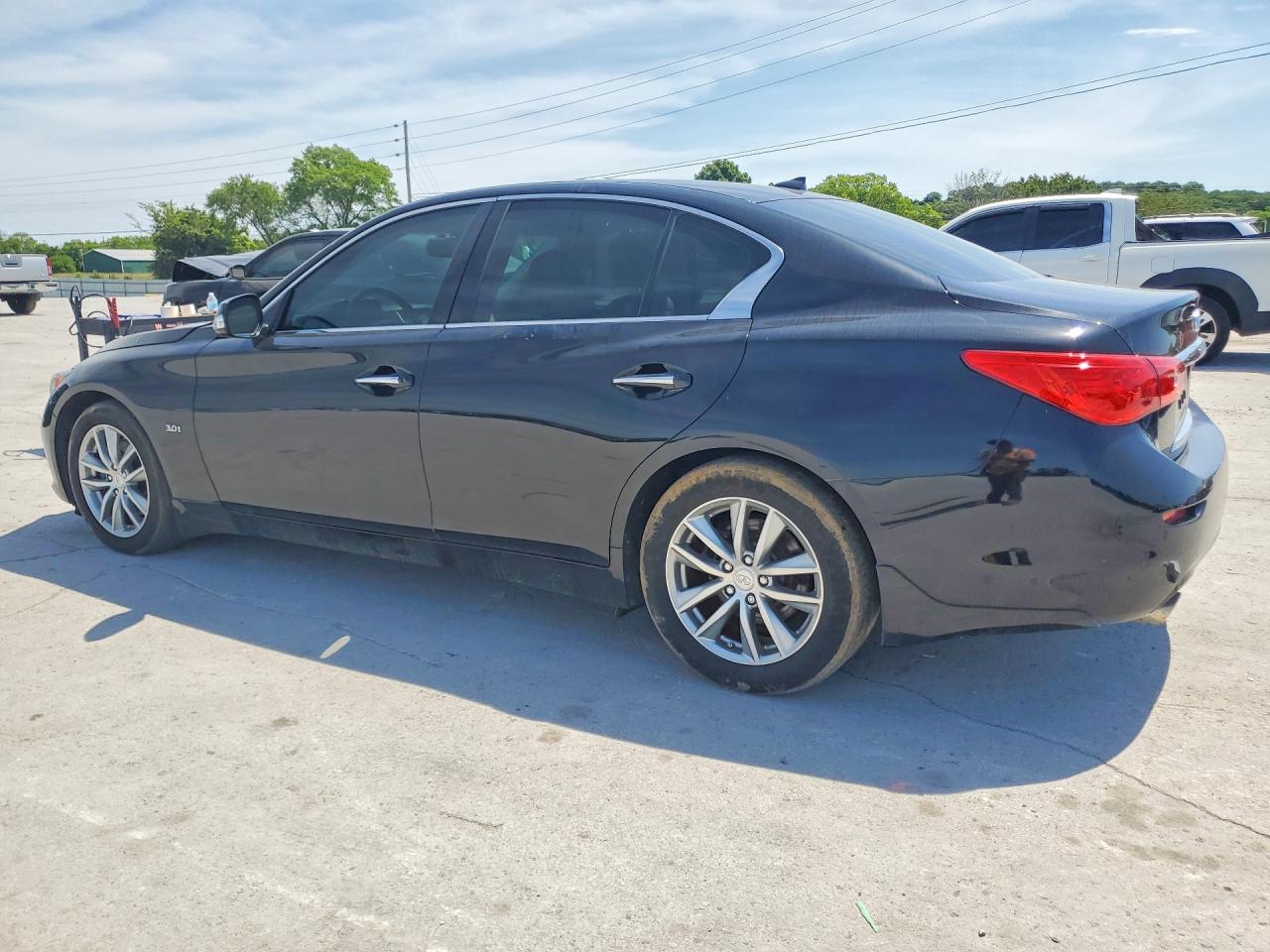INFINITI Q50 3.0t P 3.0t Premium