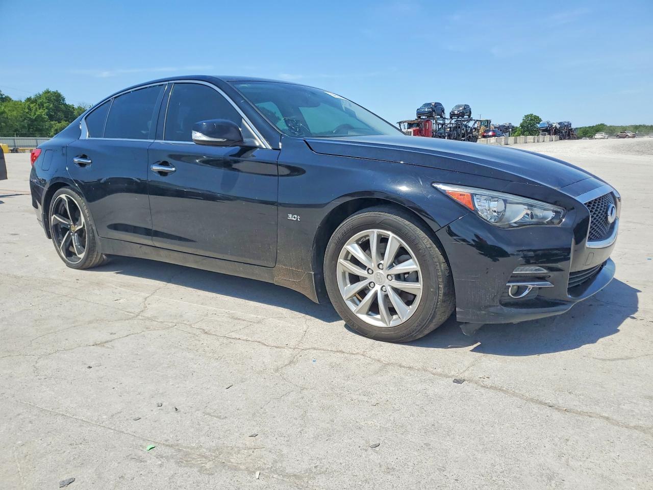 INFINITI Q50 3.0t P 3.0t Premium
