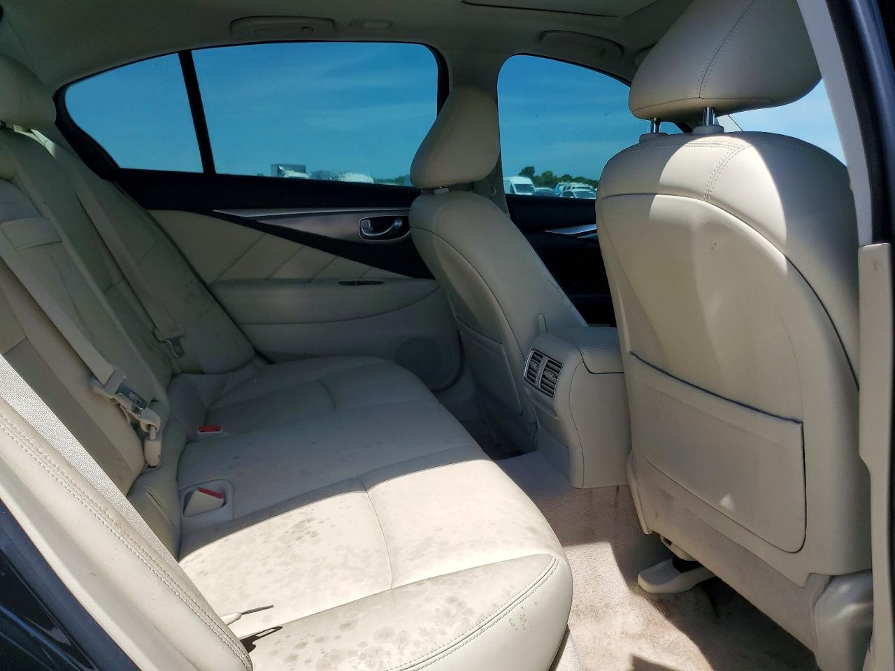 INFINITI Q50 3.0t P 3.0t Premium