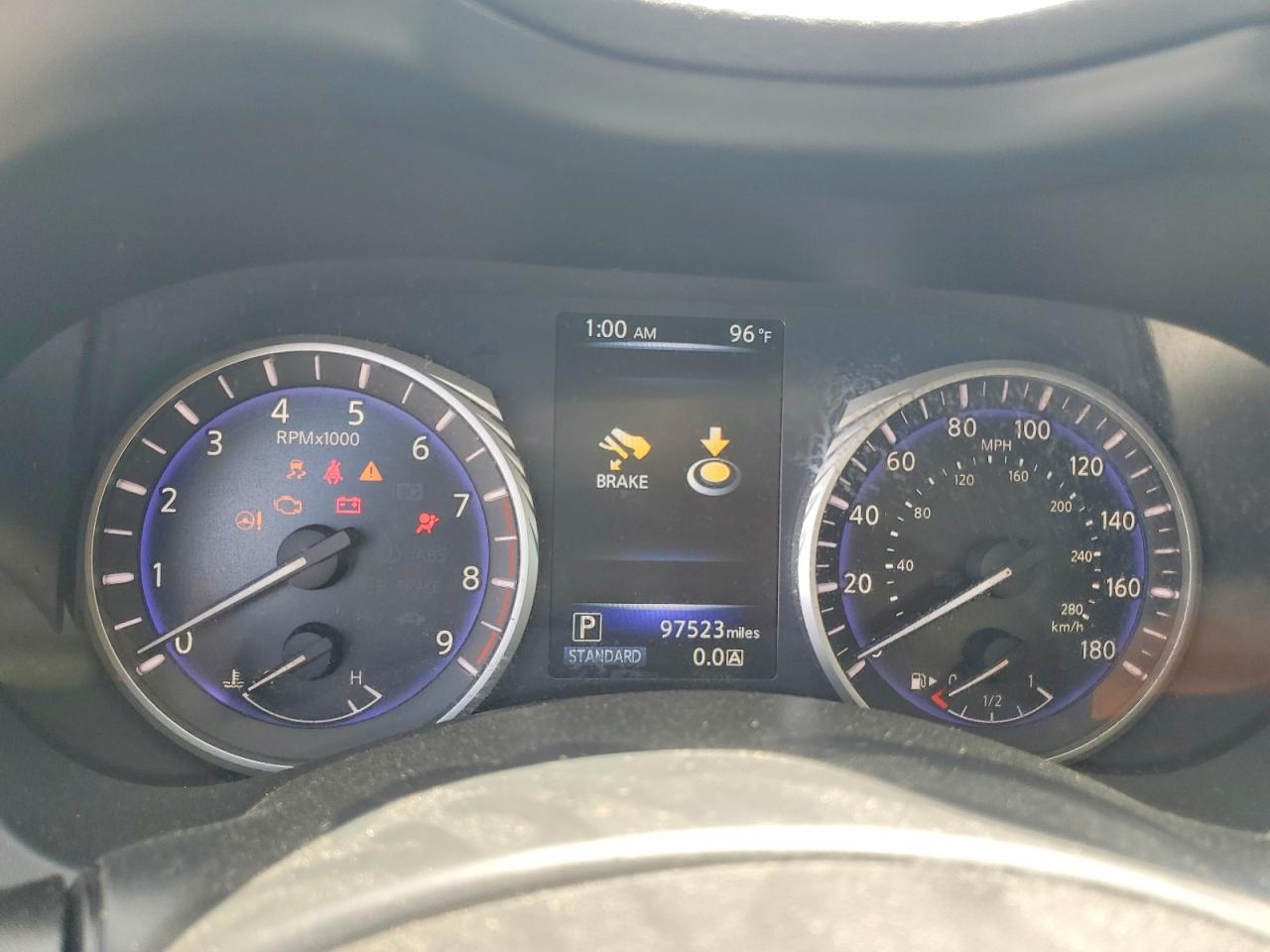 INFINITI Q50 3.0t P 3.0t Premium