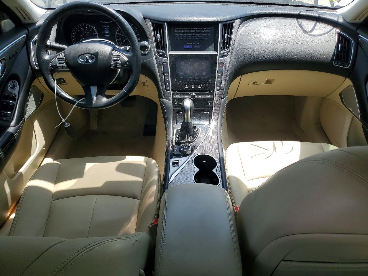 INFINITI Q50 3.0t P 3.0t Premium