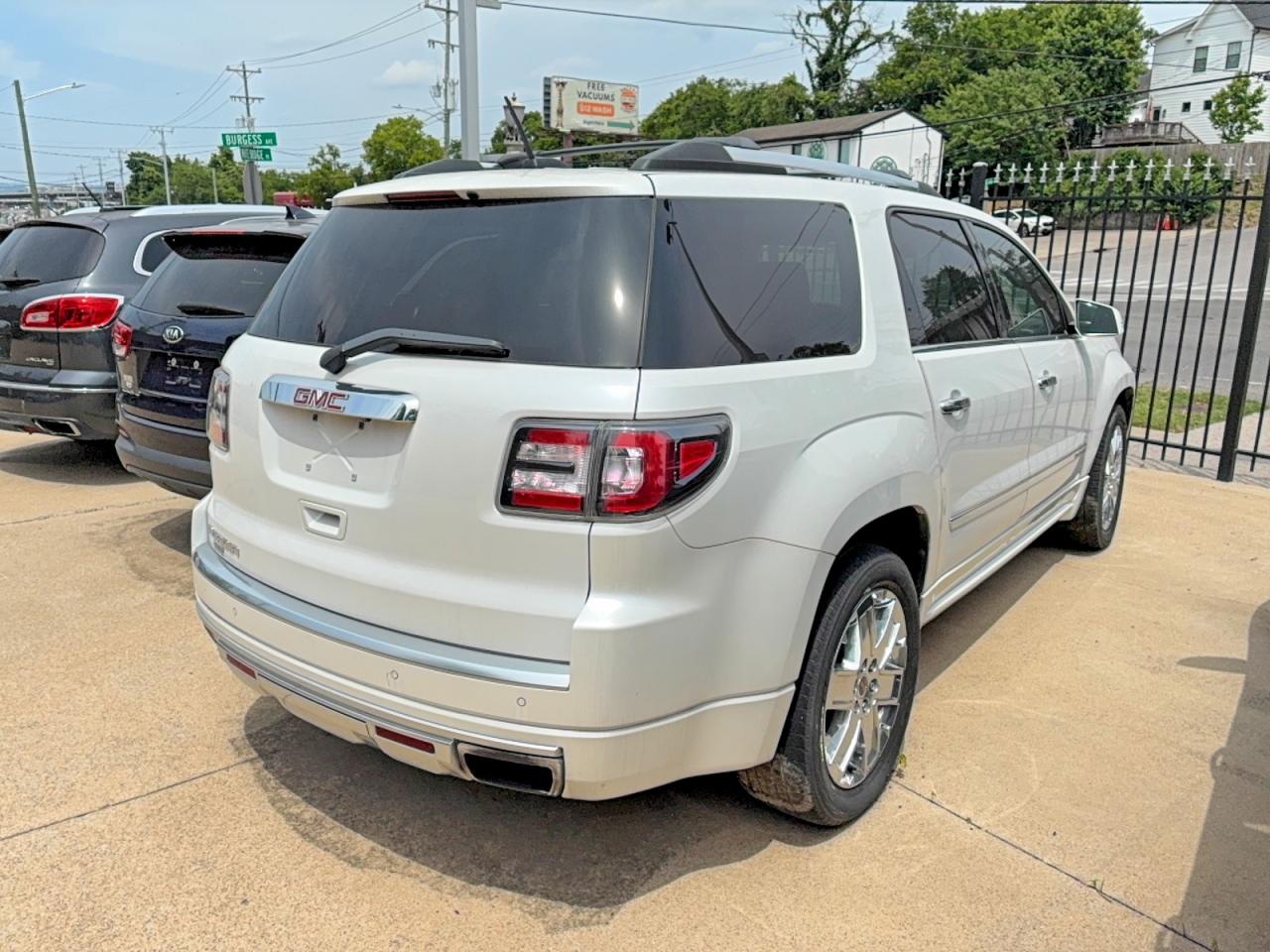 GMC Acadia Denali