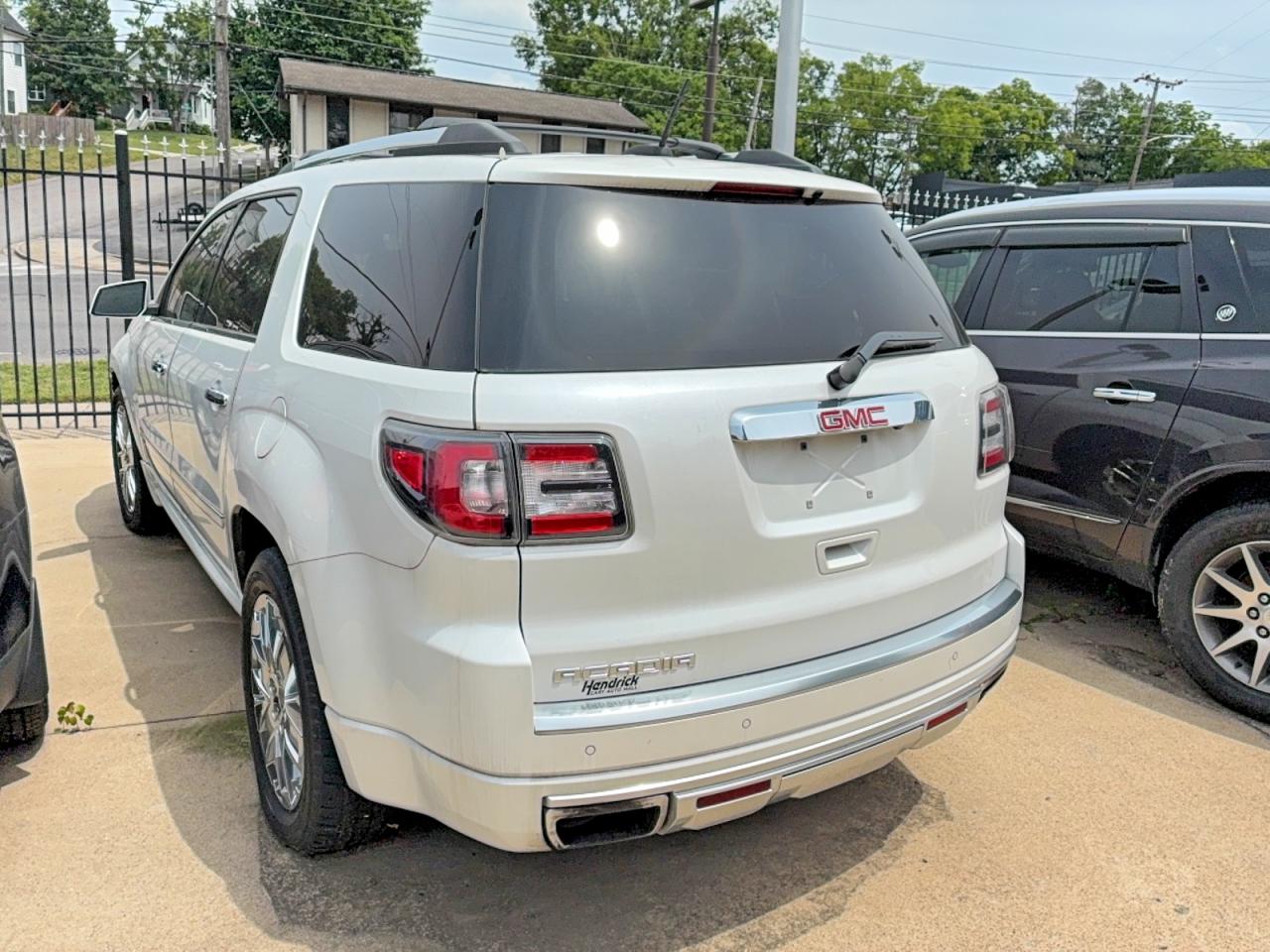GMC Acadia Denali
