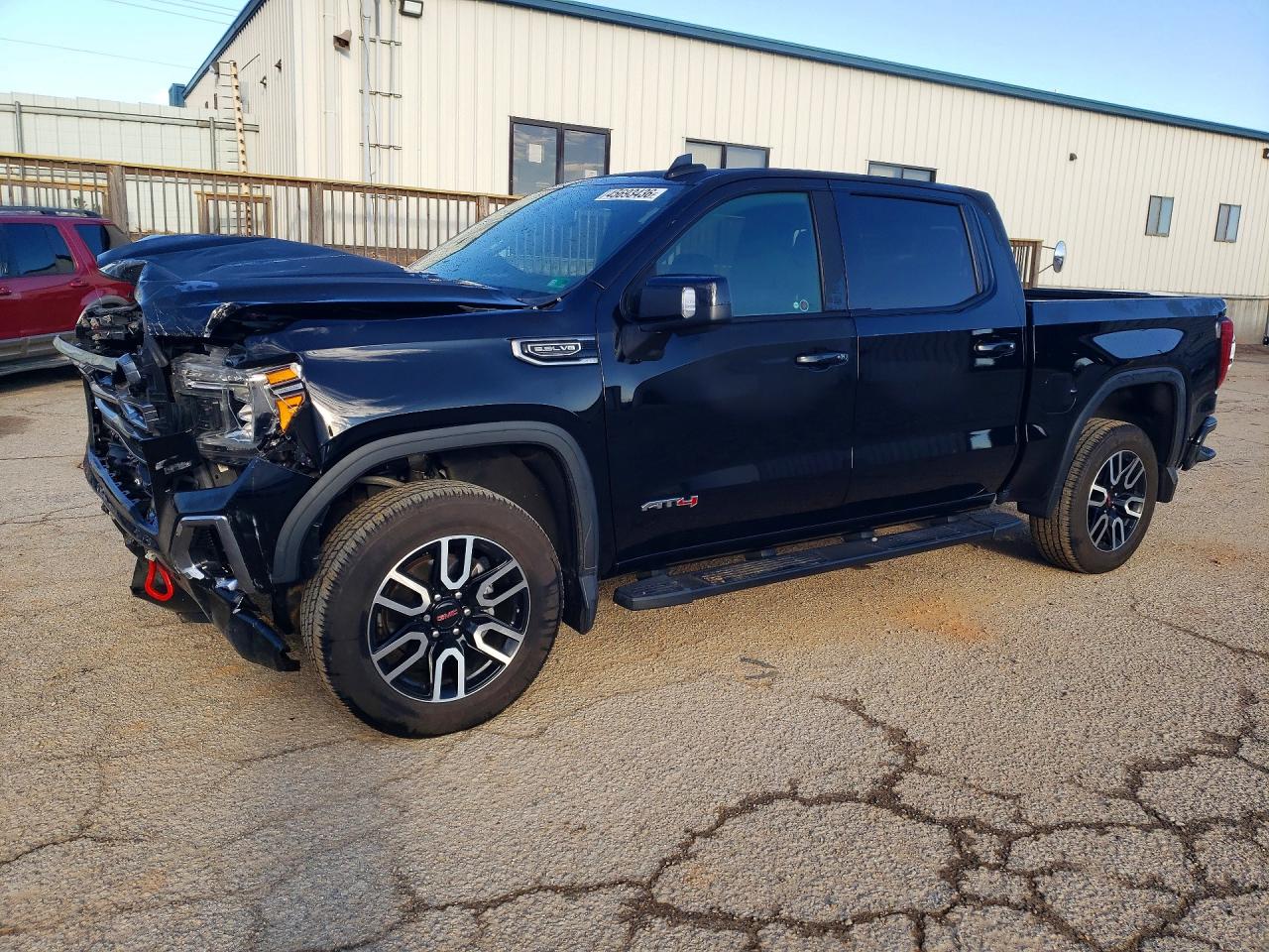 Salvage GMC Sierra Image