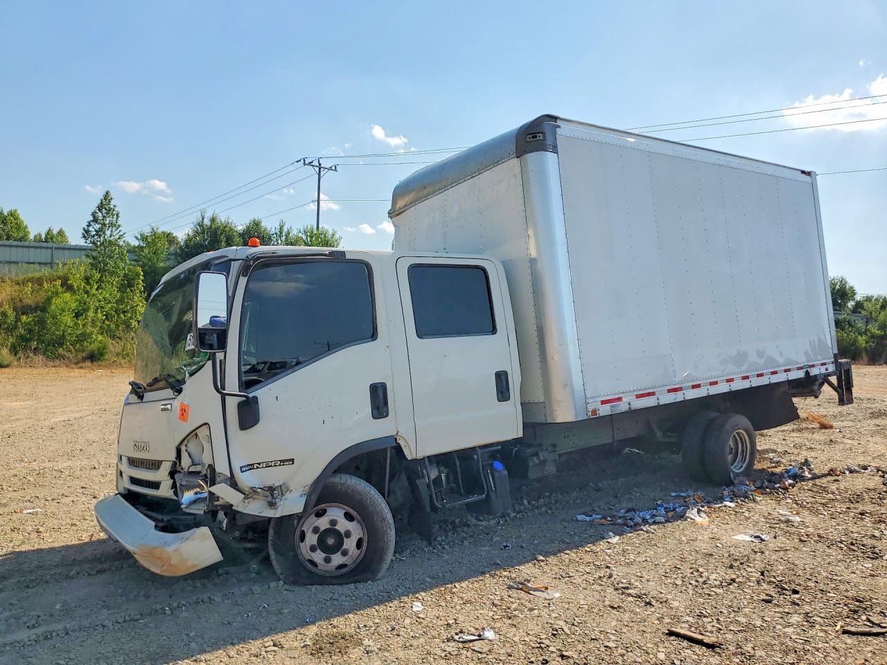 Salvage Isuzu Npr Image