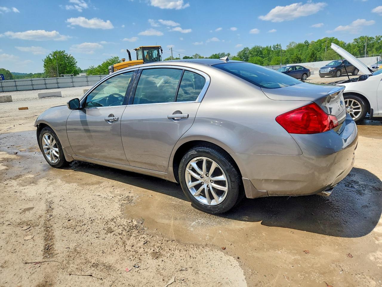 INFINITI G37 X