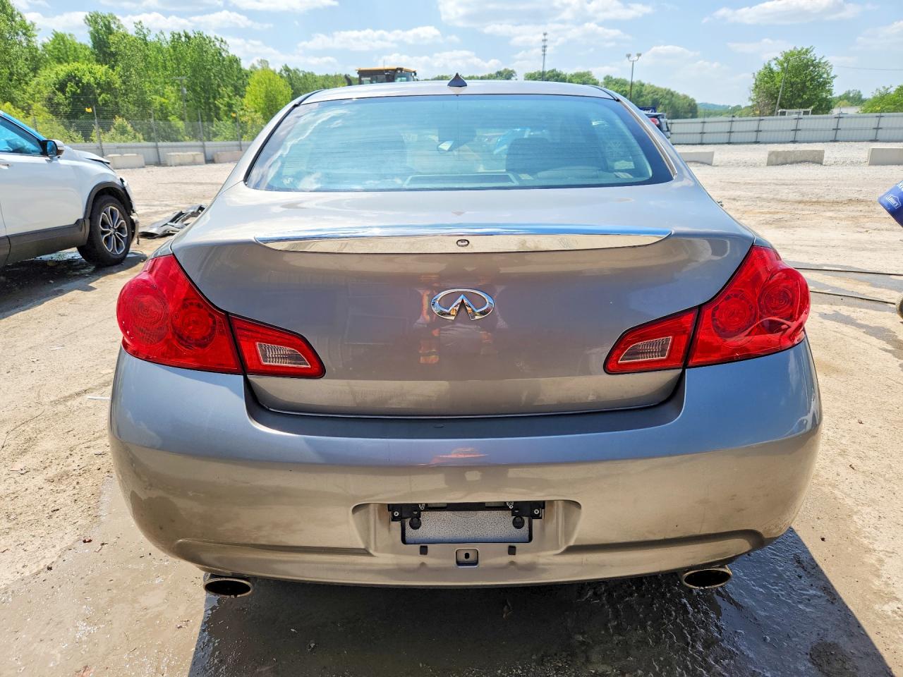 INFINITI G37 X