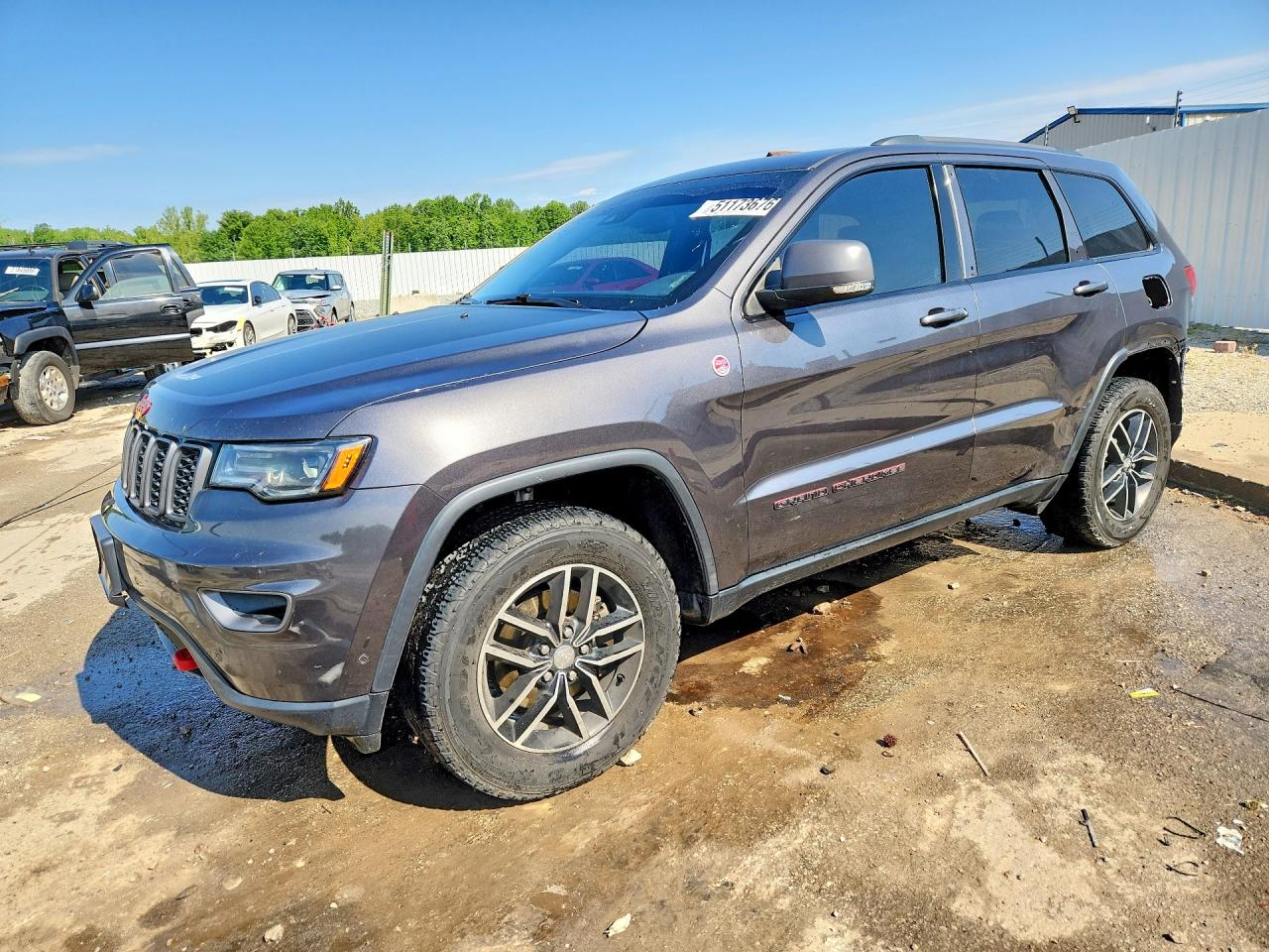 Salvage Jeep Grand Cherokee Image