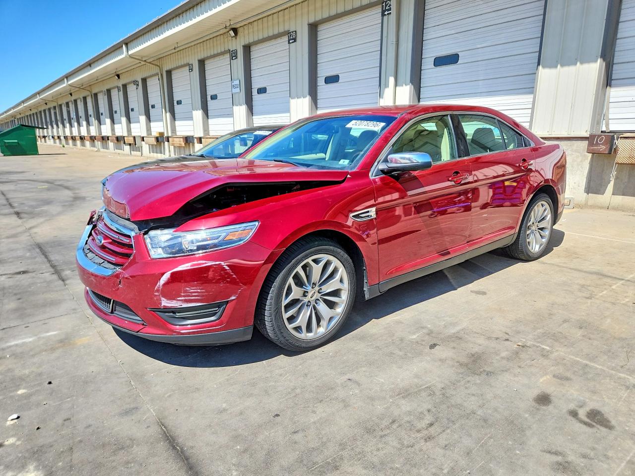 Salvage Ford Taurus Image
