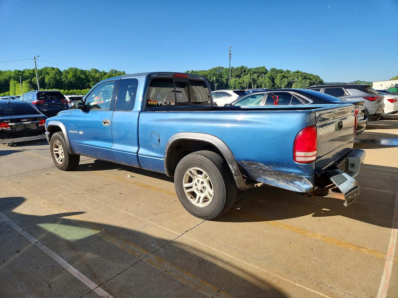 Dodge Dakota Base