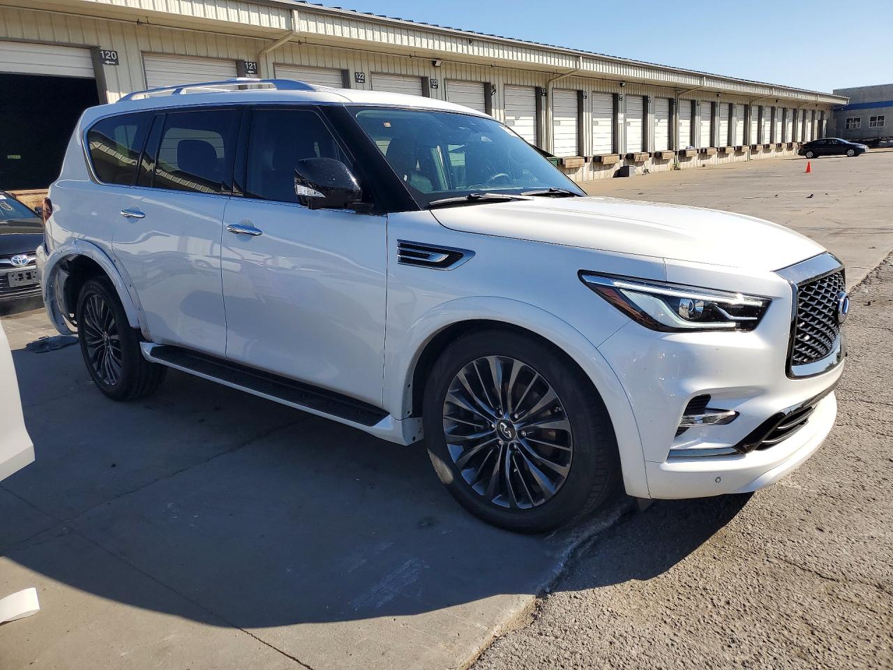 INFINITI Qx Premium Select