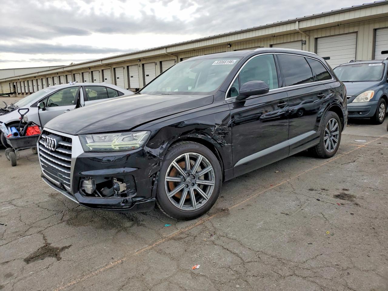 Salvage Audi Q7 Image
