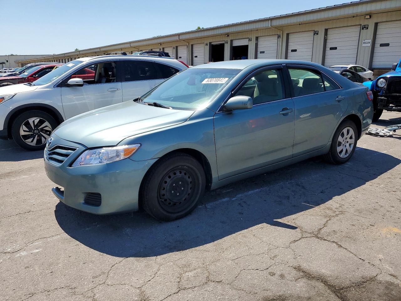 Salvage Toyota Camry Image