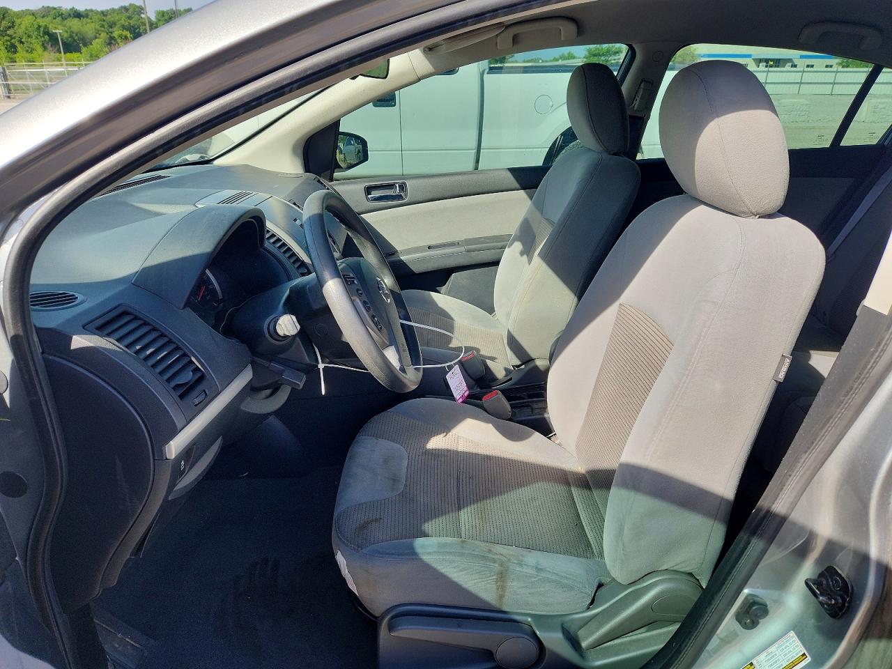 Nissan Sentra 2.0
