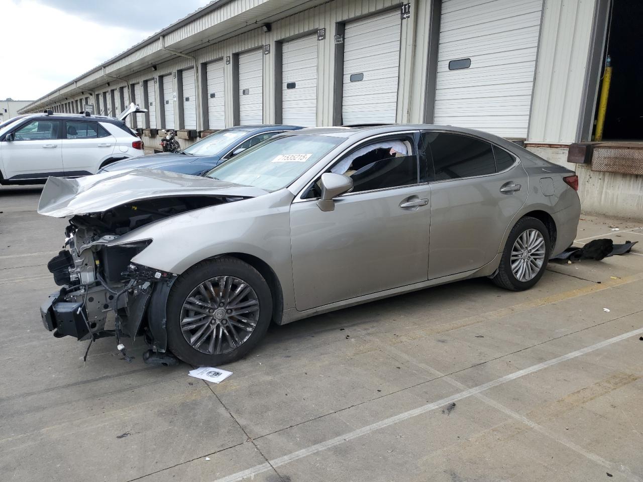 Salvage Lexus Es Image