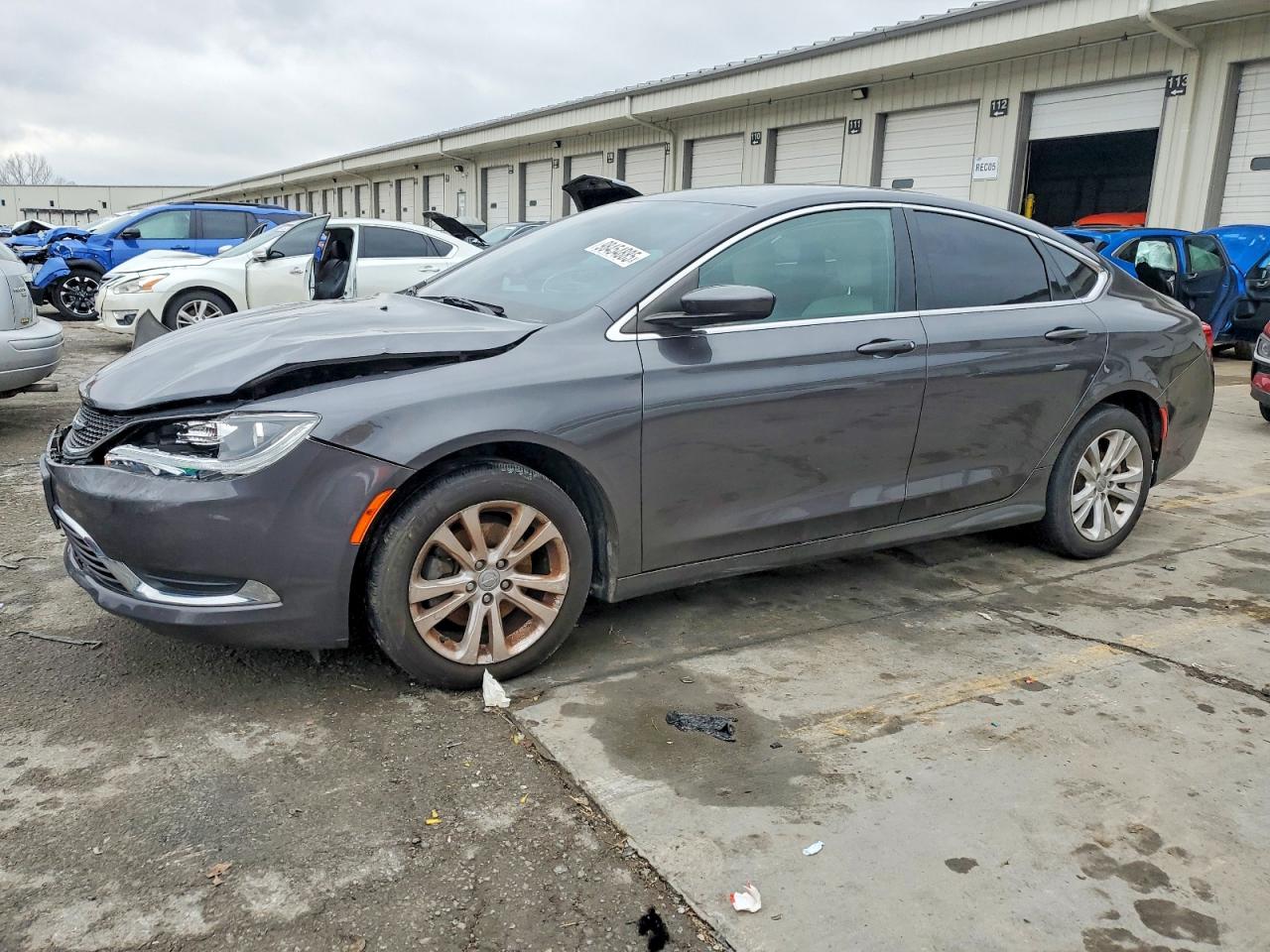 Salvage Chrysler 200 Image