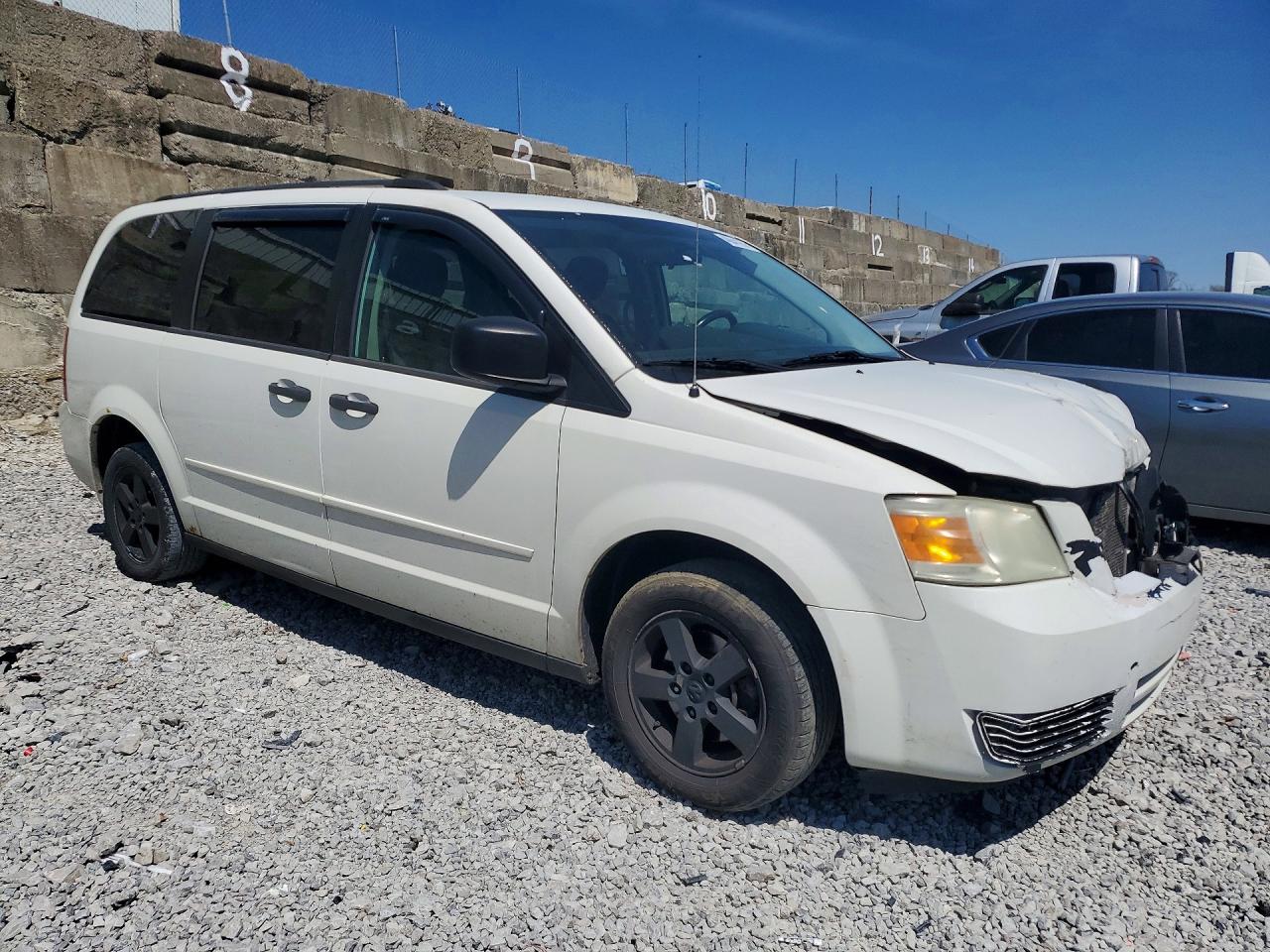 Dodge Caravan Se
