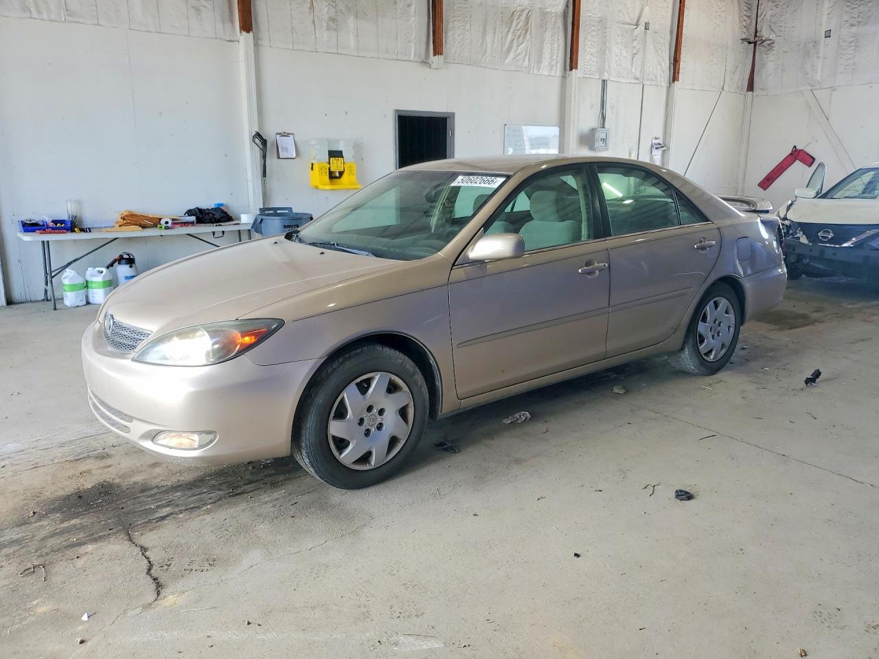 Salvage Toyota Camry Image