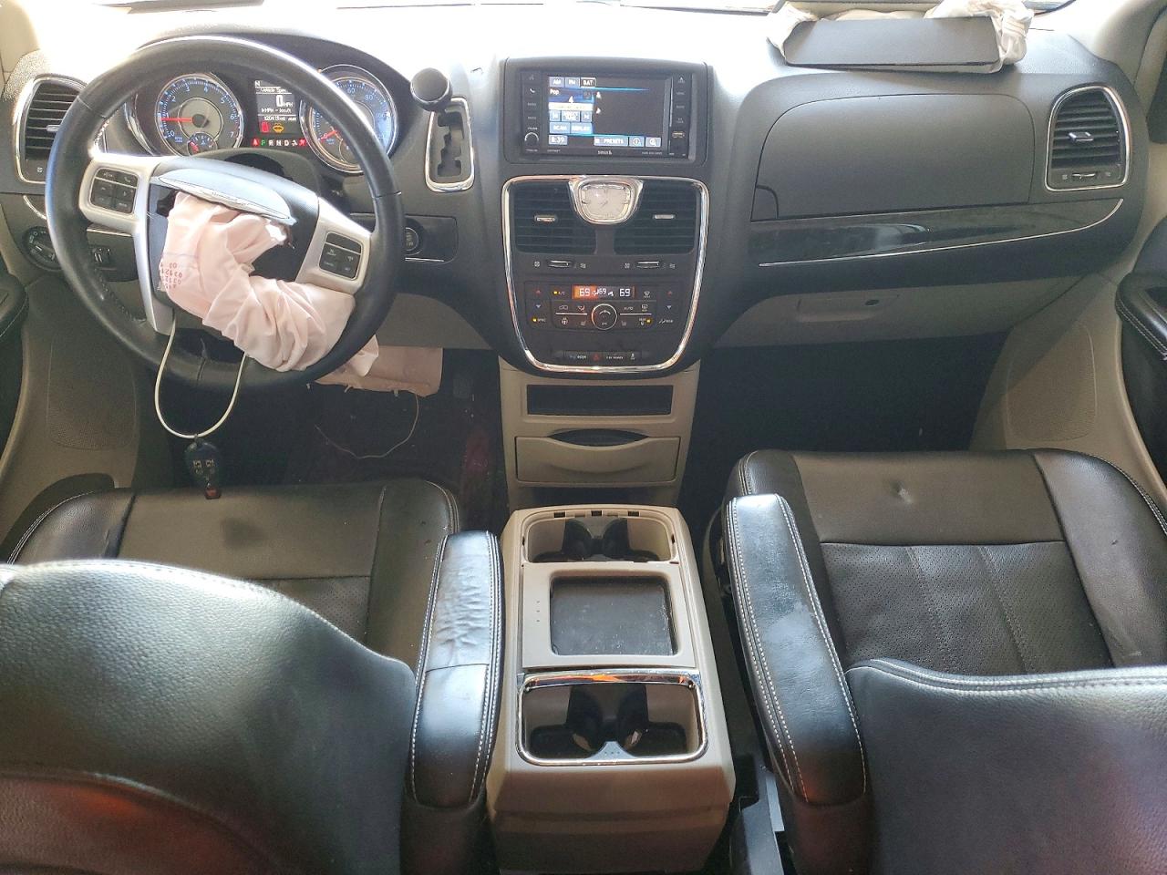 Chrysler Minivan Touring L