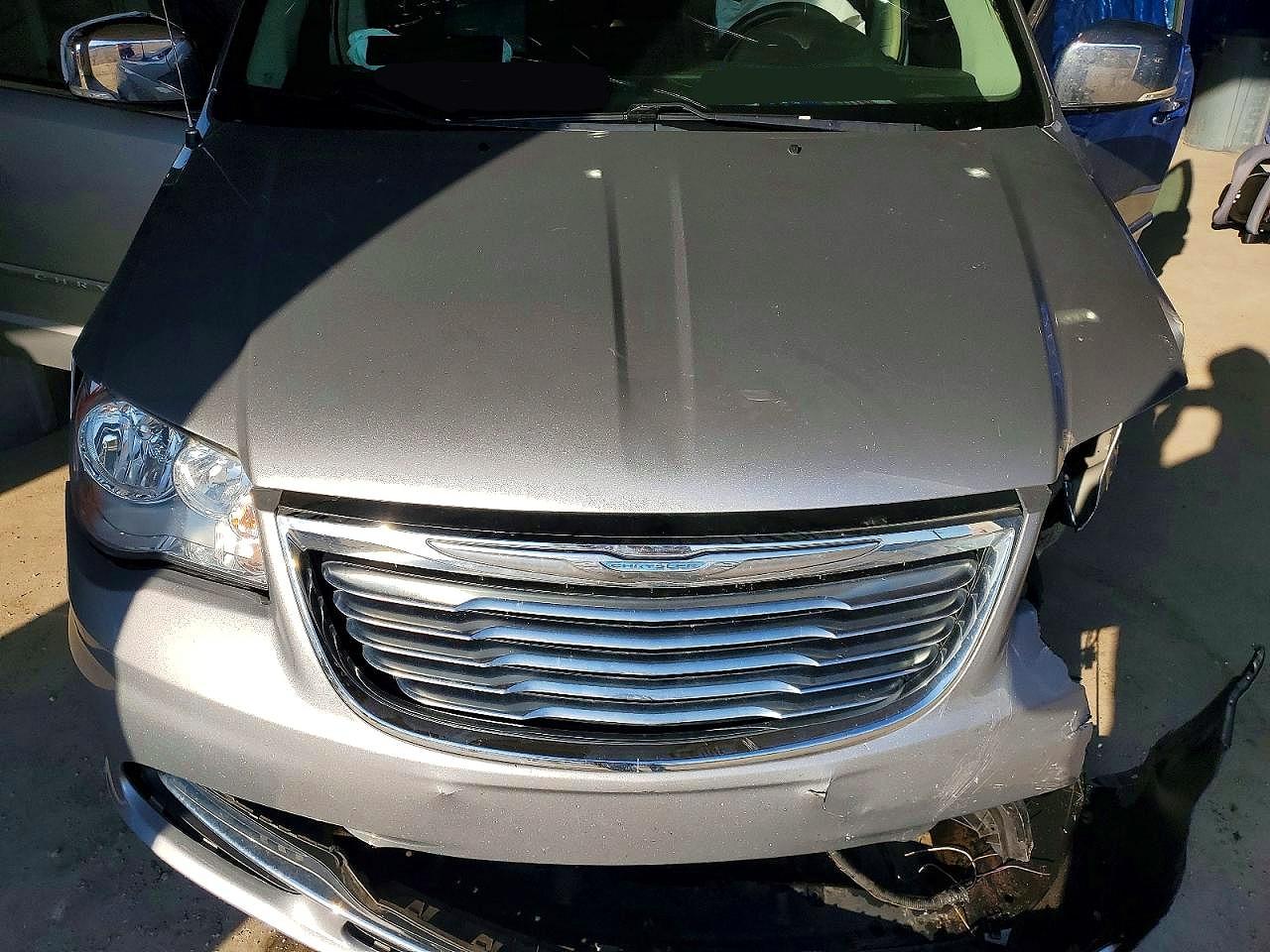 Chrysler Minivan Touring L