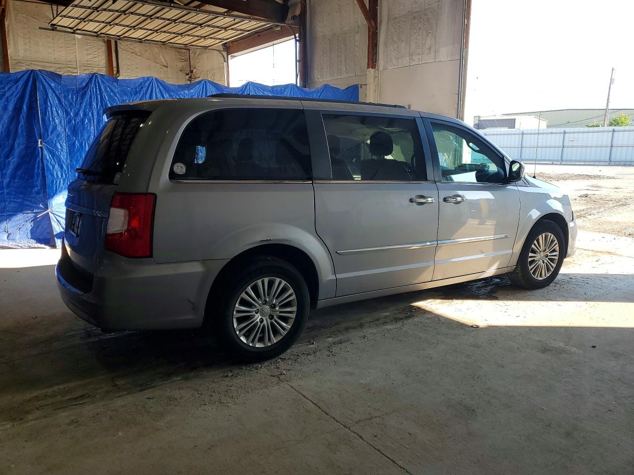 Chrysler Minivan Touring L