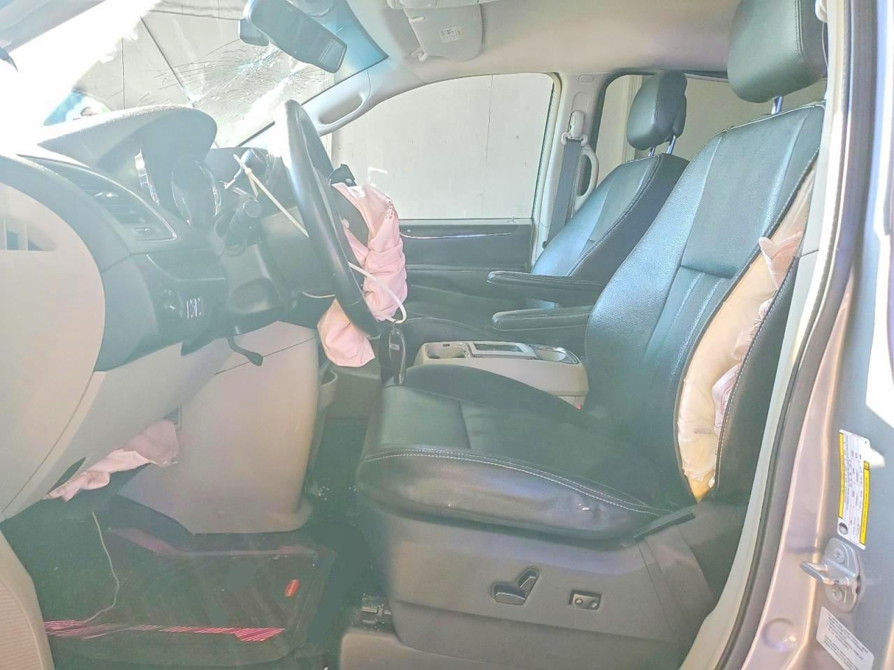 Chrysler Minivan Touring L