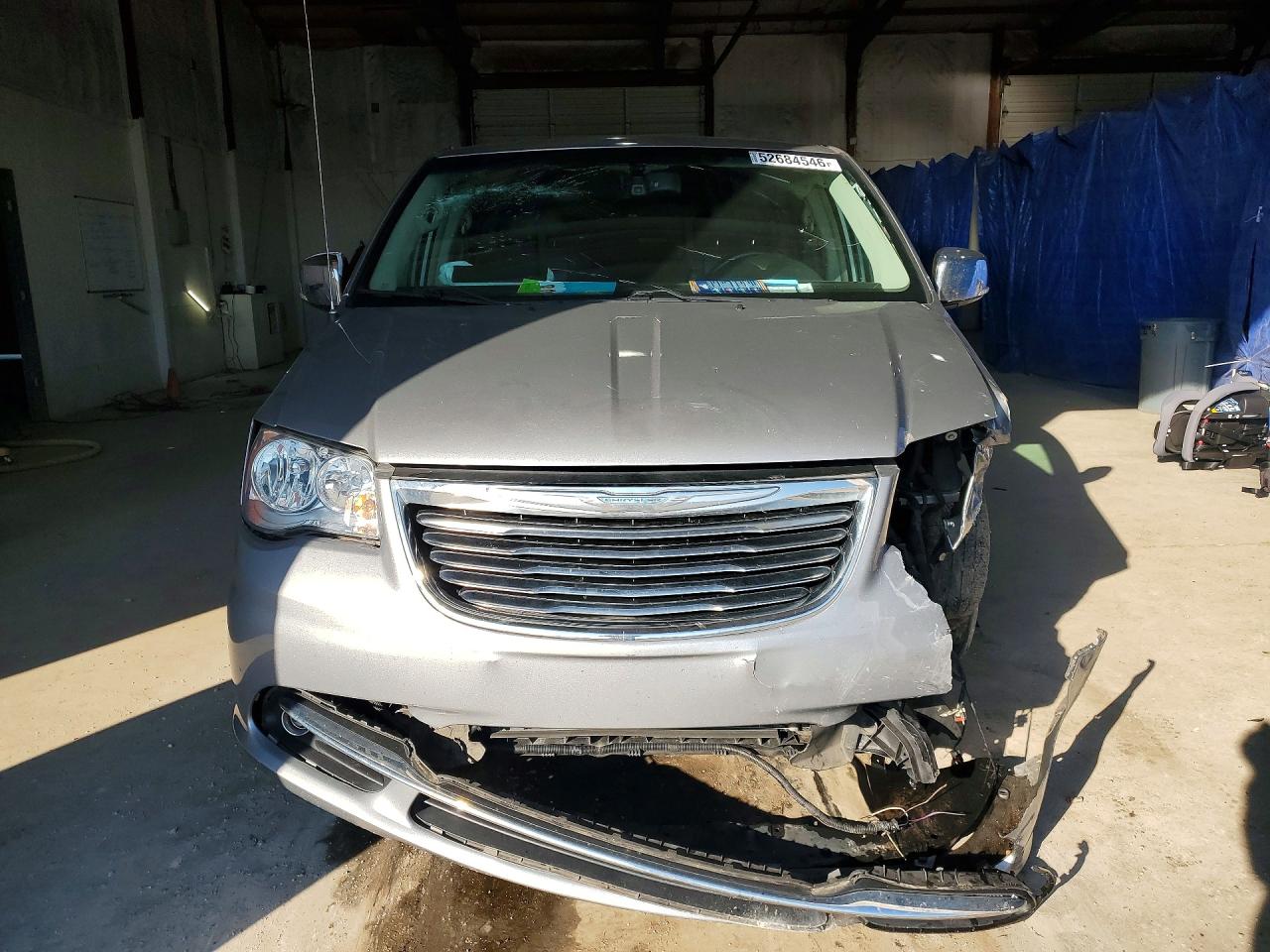 Chrysler Minivan Touring L