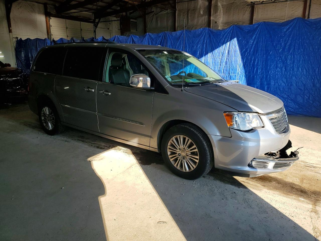 Chrysler Minivan Touring L