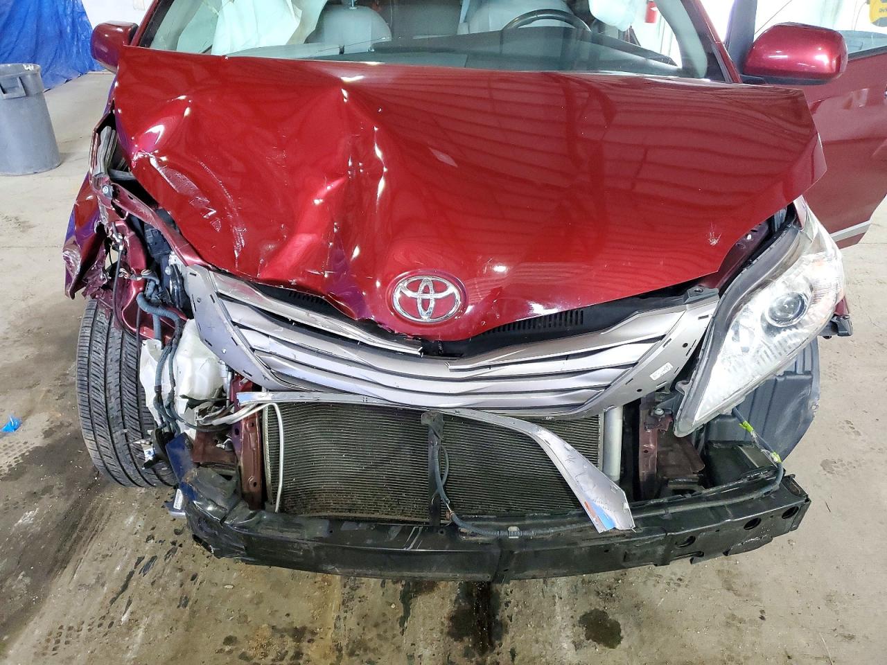 Toyota Sienna Xle 8-passenger