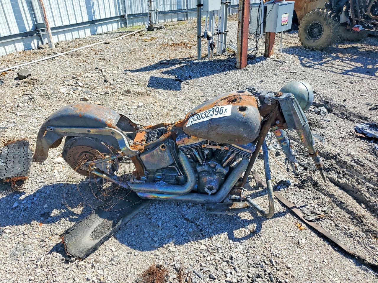 Salvage Harley-Davidson Fl Image