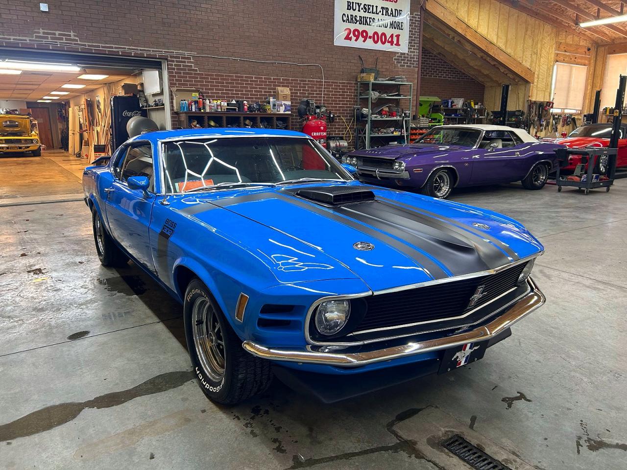 Salvage Ford Mustang Image