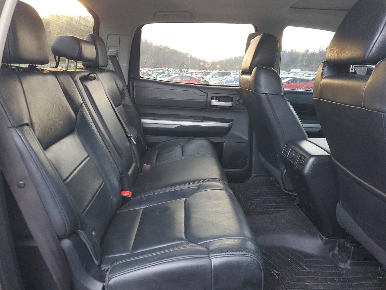 Toyota Tundra Crewmax Limited