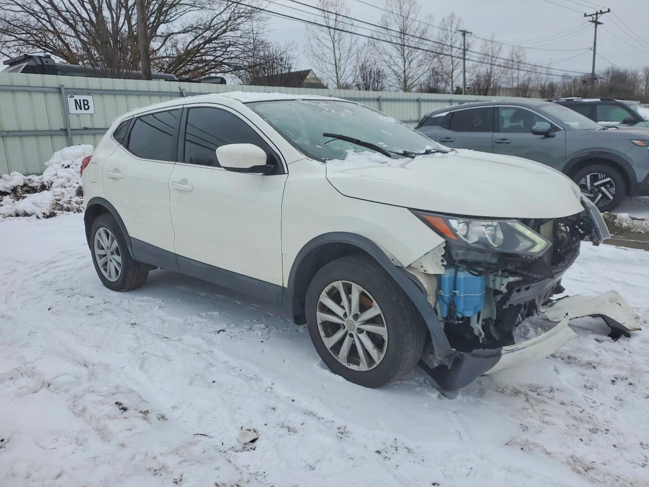 Nissan Rogue S