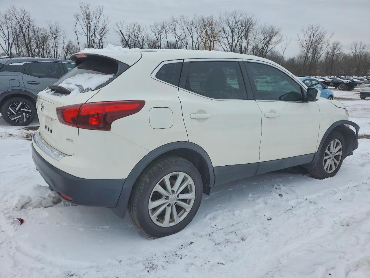 Nissan Rogue S