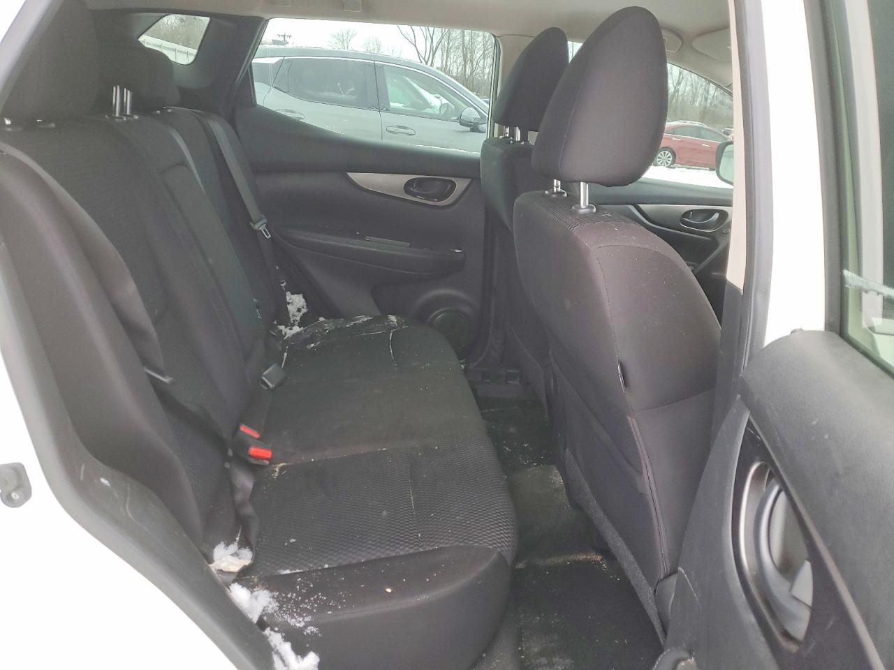 Nissan Rogue S