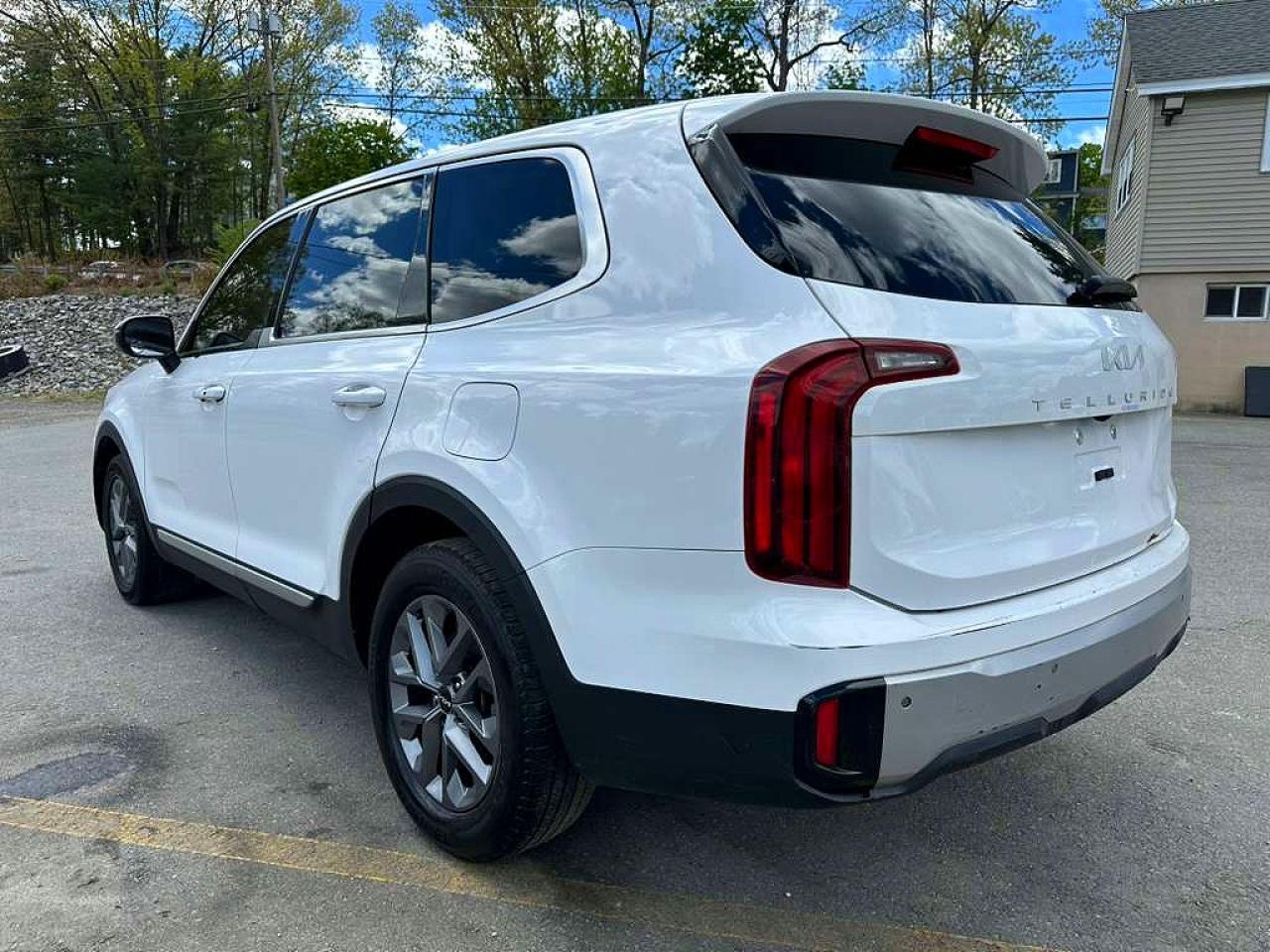 Kia Telluride Lx