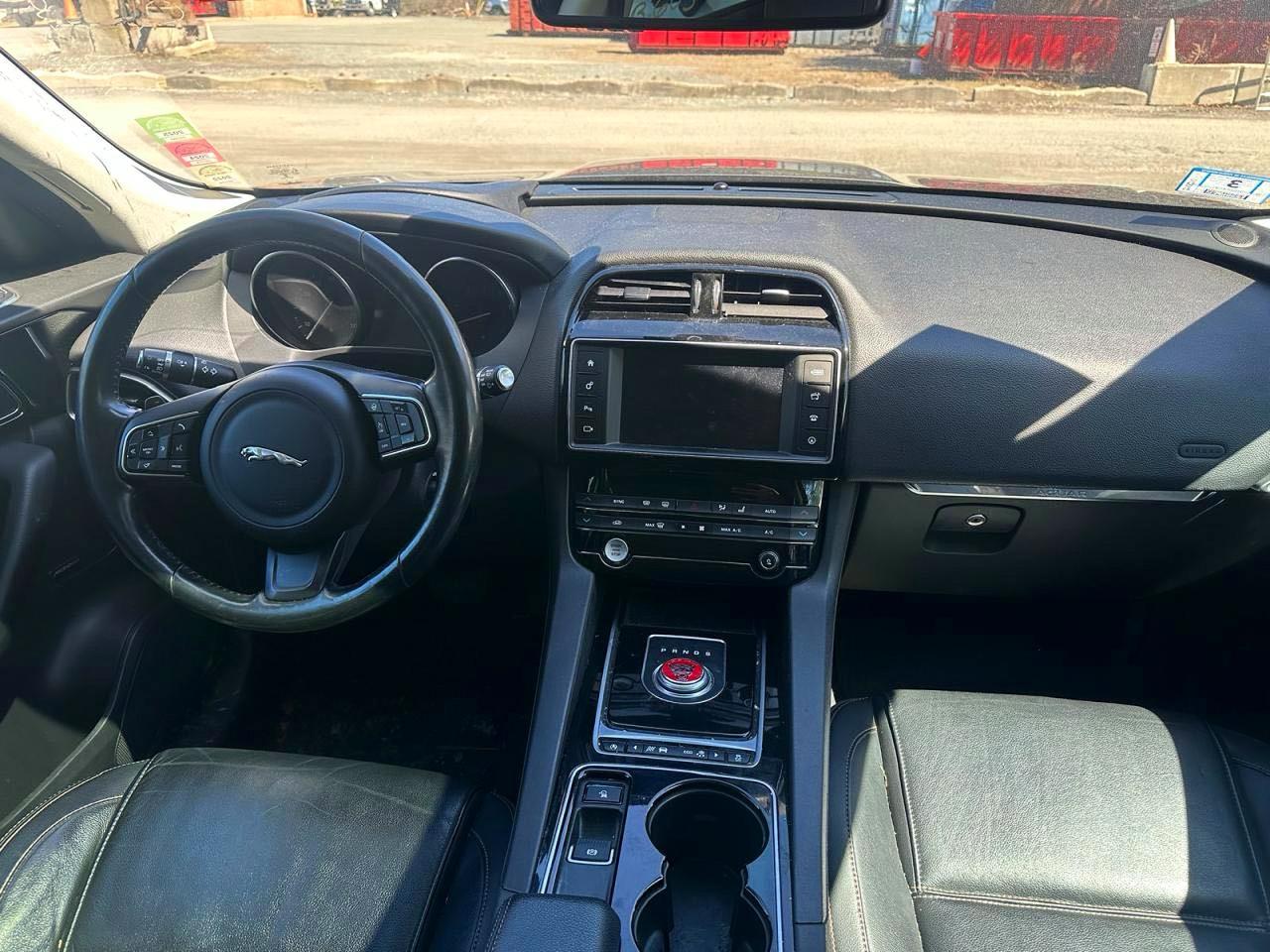 Jaguar F-PACE Prestige