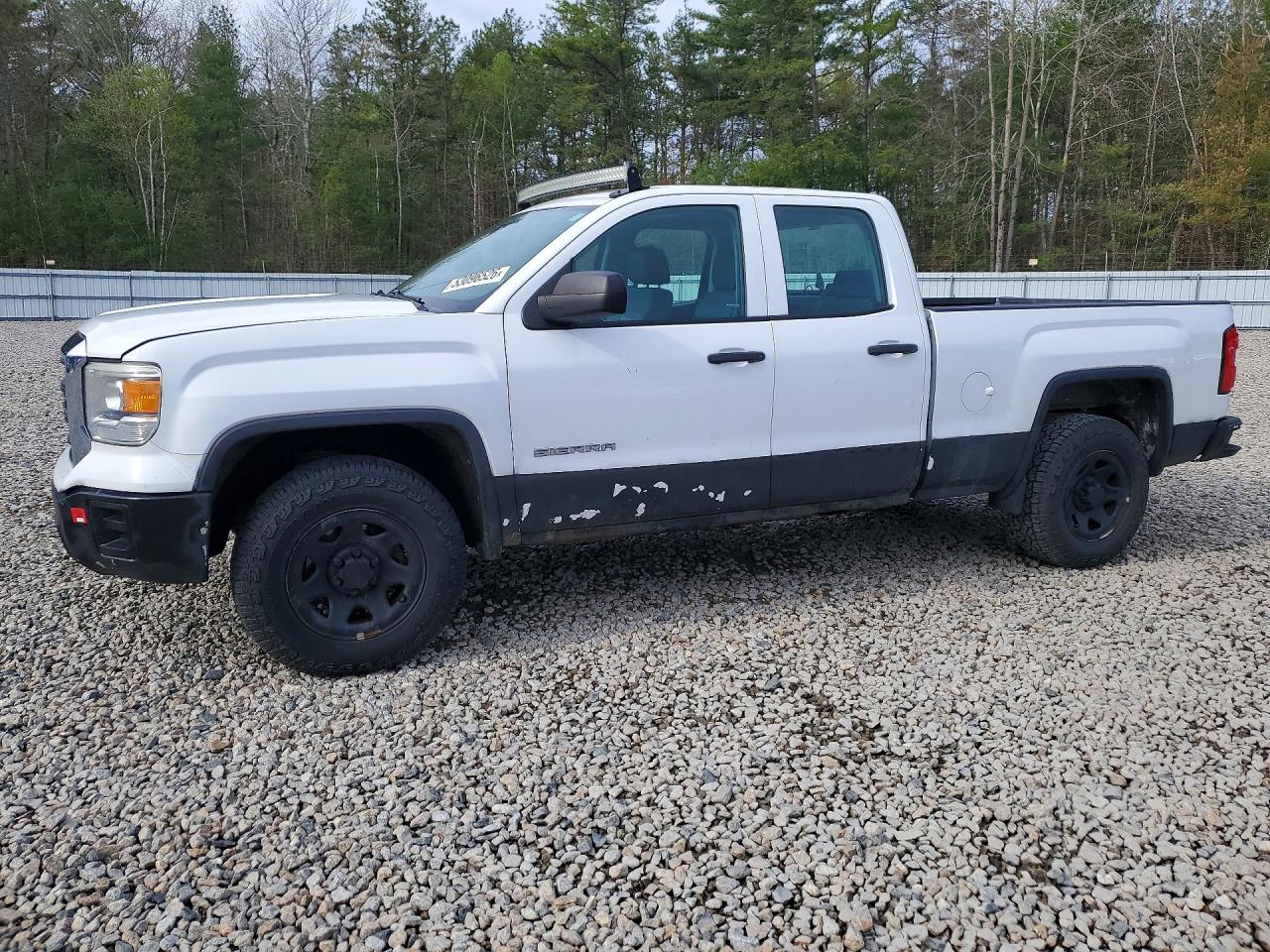 Salvage GMC Sierra Image
