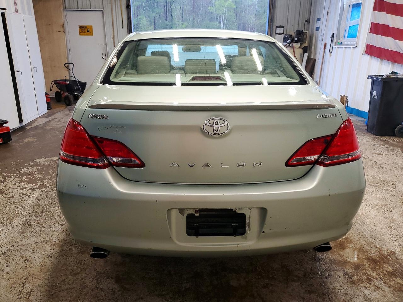 Toyota Avalon Limited