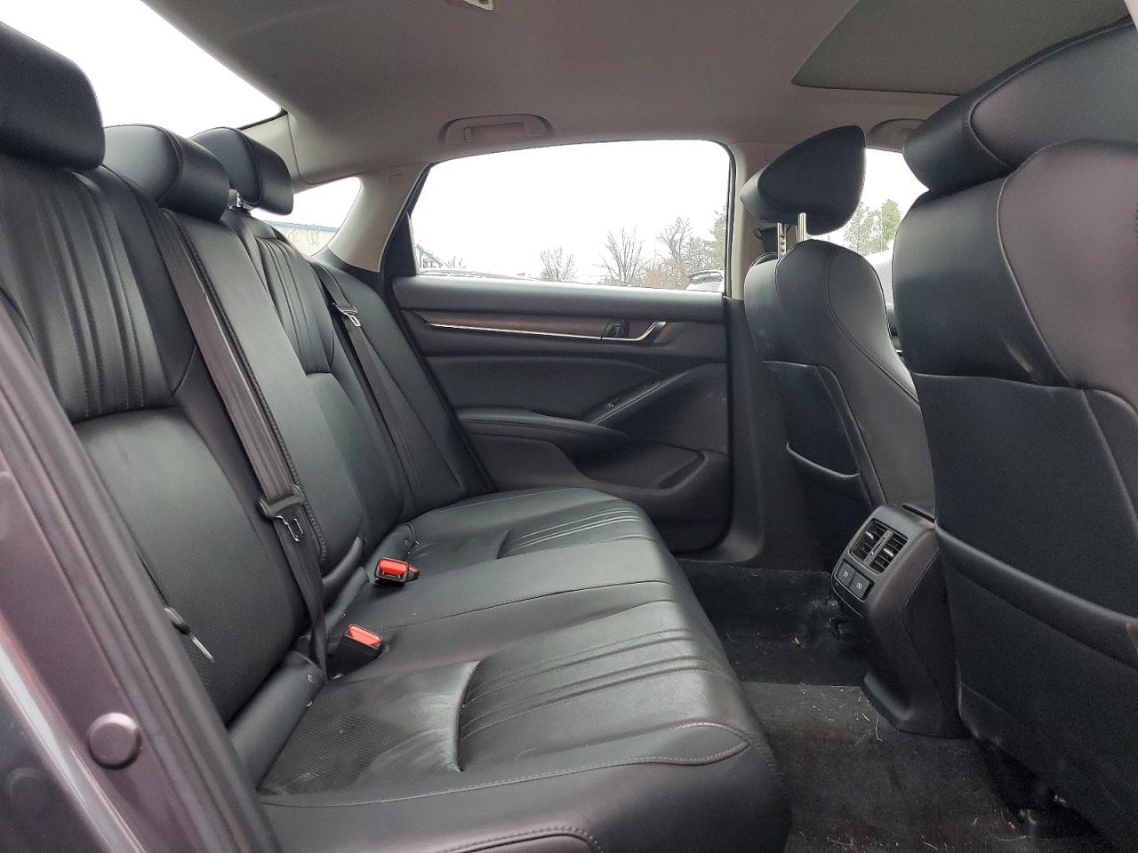 Honda Accord Touring Hybrid