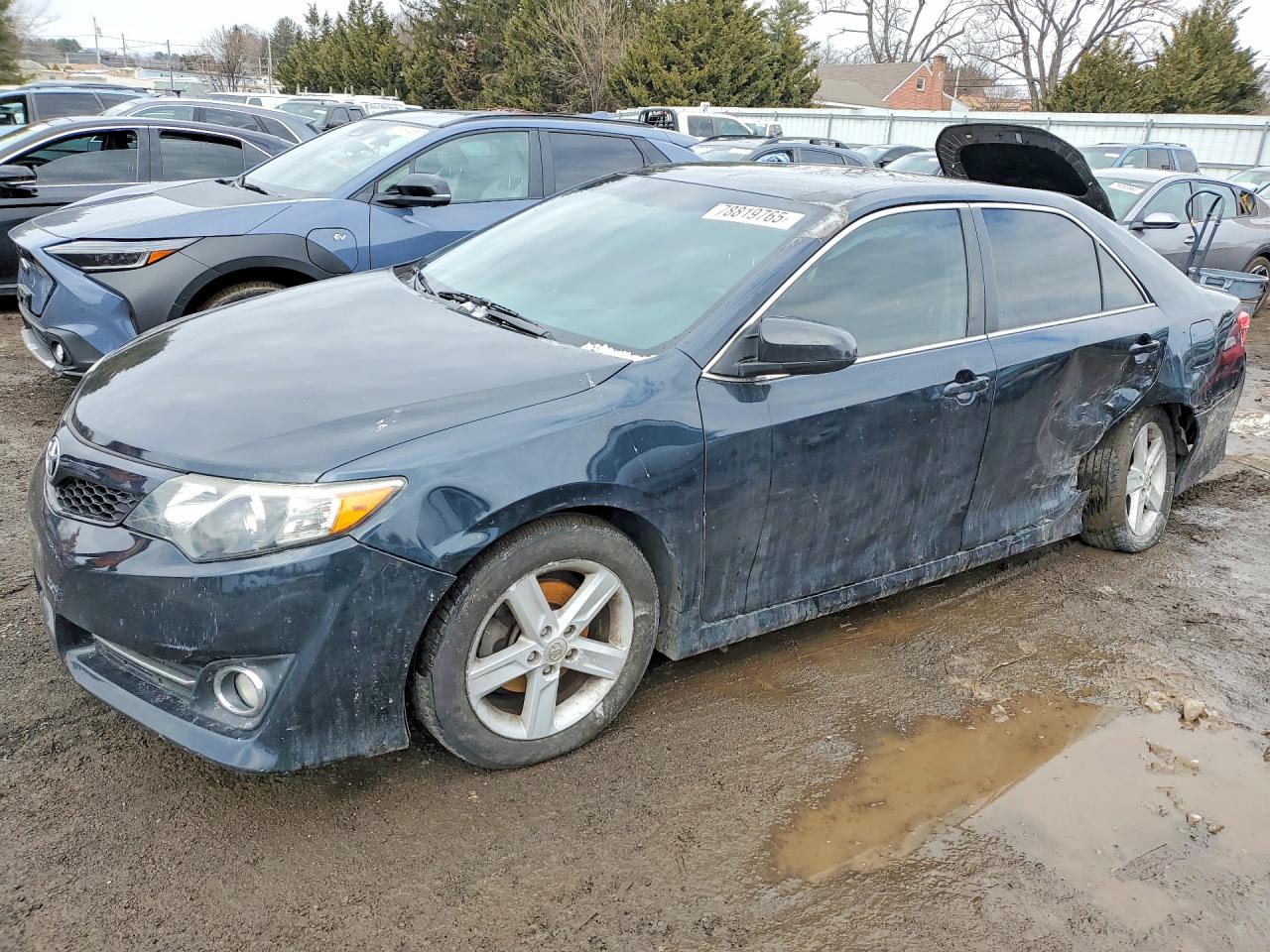 Salvage Toyota Camry Image