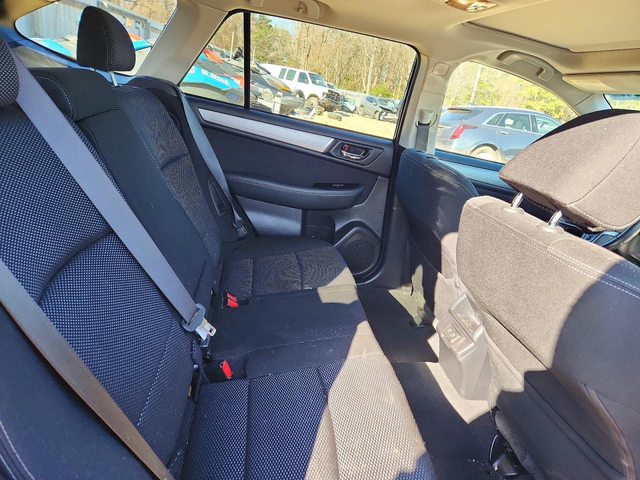 Subaru Outback 2.5i Premium