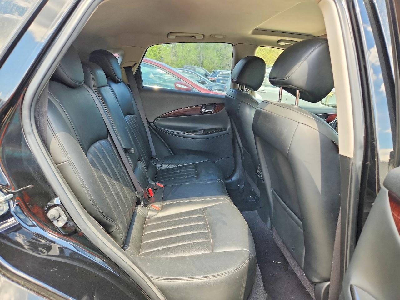 INFINITI Ex Base