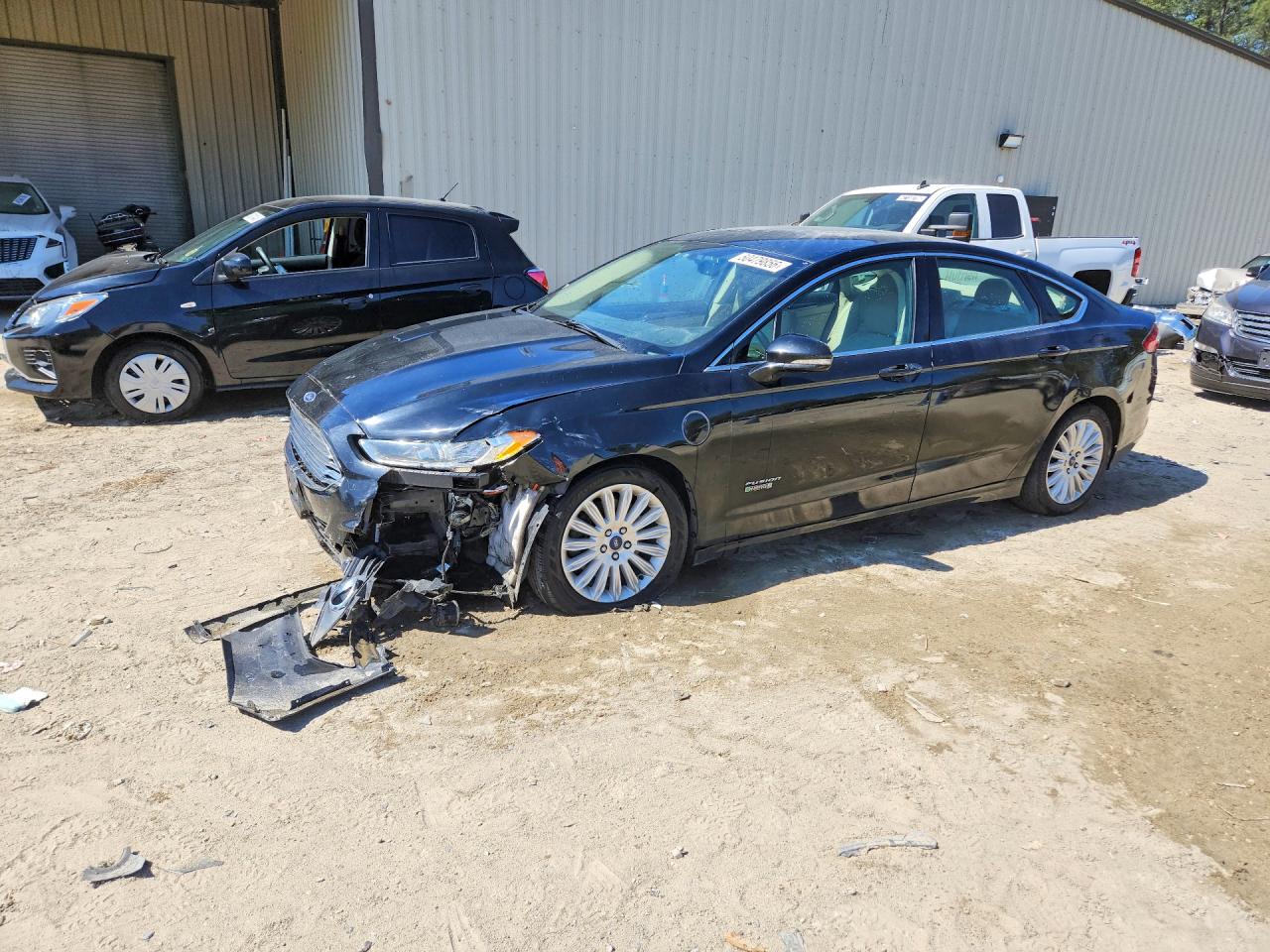 Salvage Ford Fusion Image