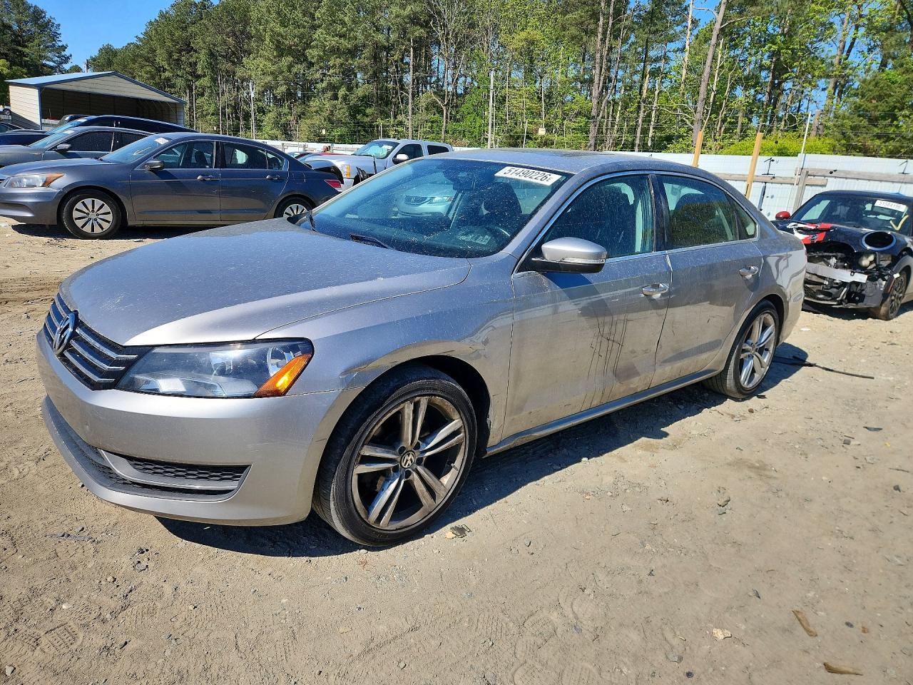 Salvage Volkswagen Passat Image