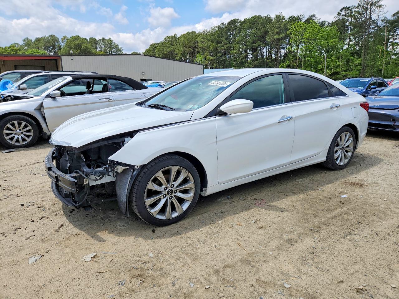 Salvage Hyundai SONATA Image