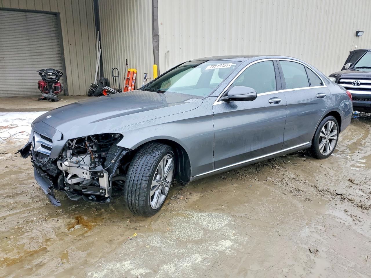 Salvage Mercedes-Benz C-Class Image