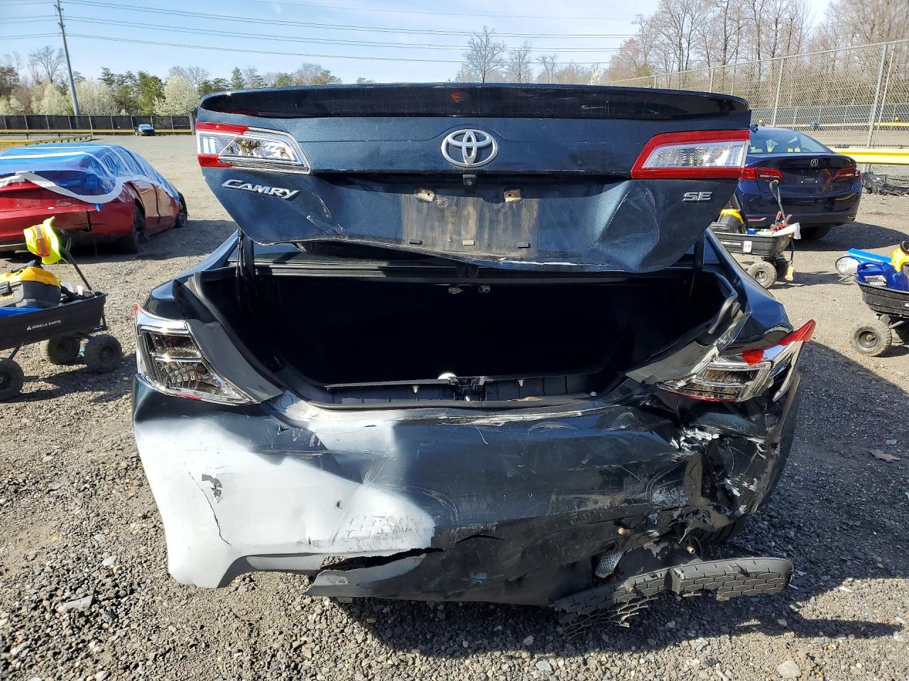 Toyota Camry Se