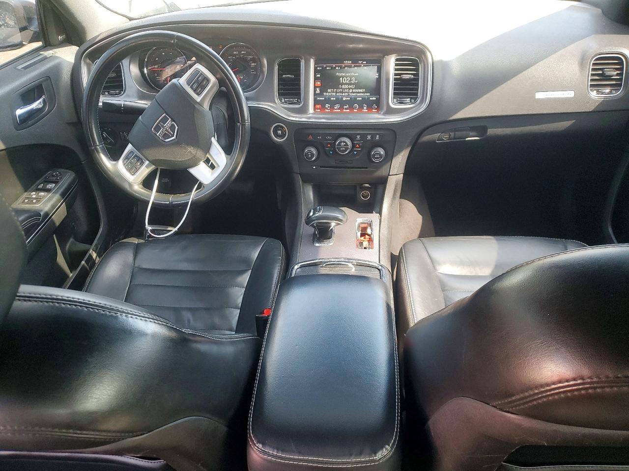 Dodge Charger Sxt