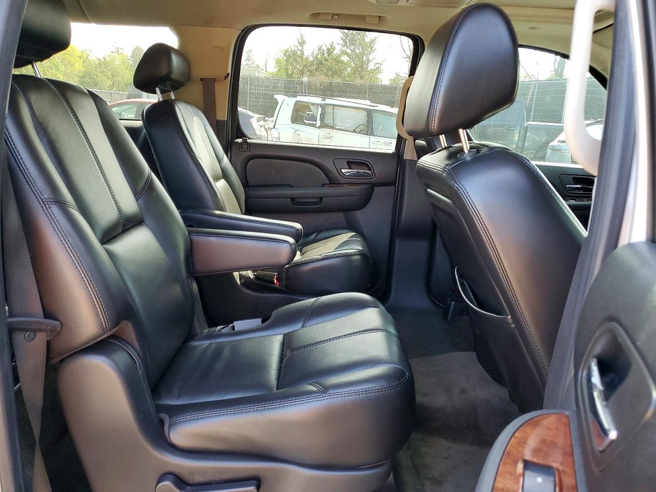 Chevrolet Suburban K1500